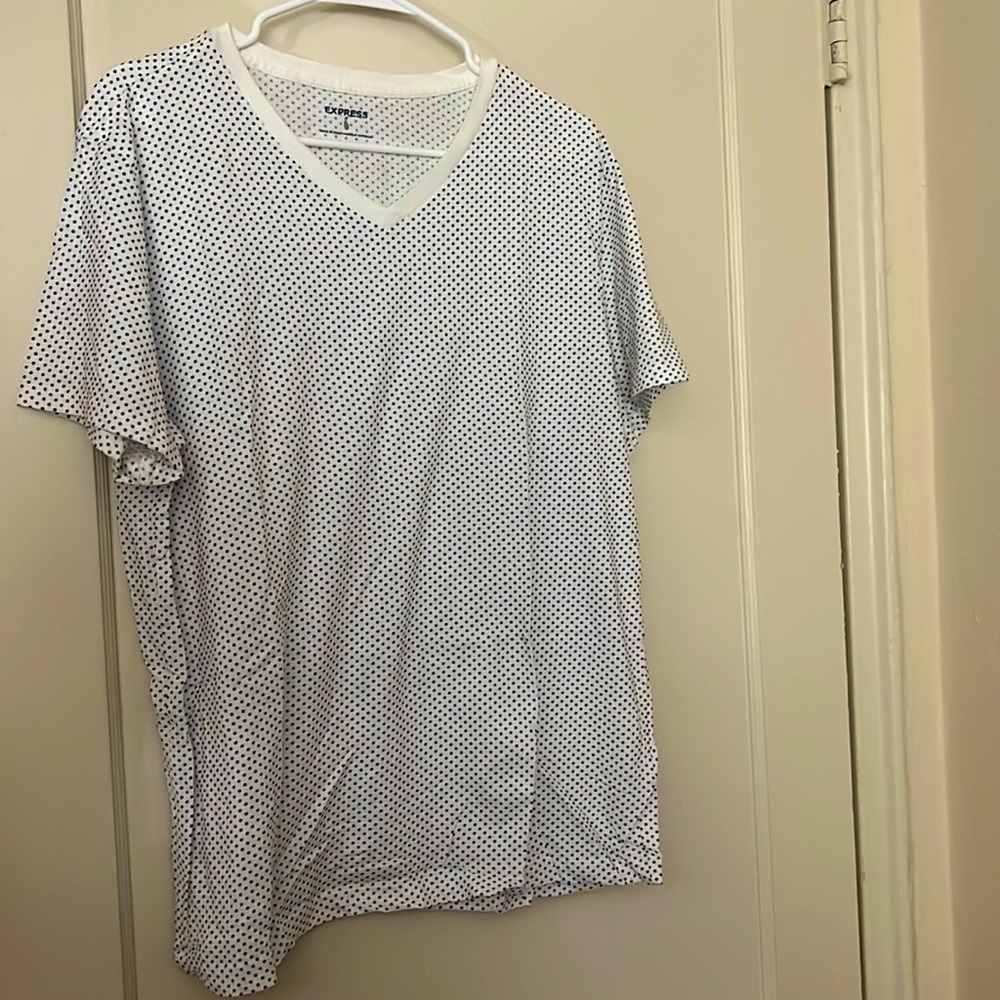 express white polka dot  short sleeve size: XL
